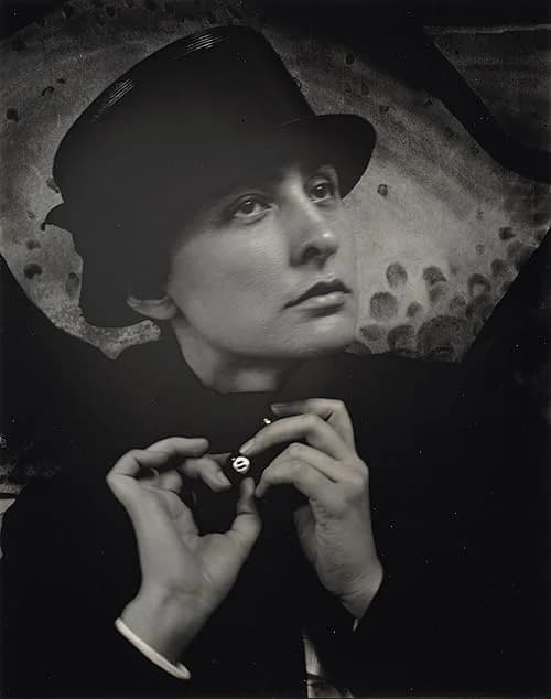 Georgia O'Keeffe: The Brightness of Light